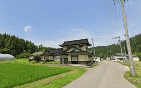 Sakata